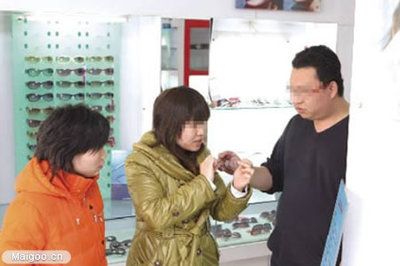 强生美瞳揭秘 眼镜店营销背后的“潜规则”与销售策略